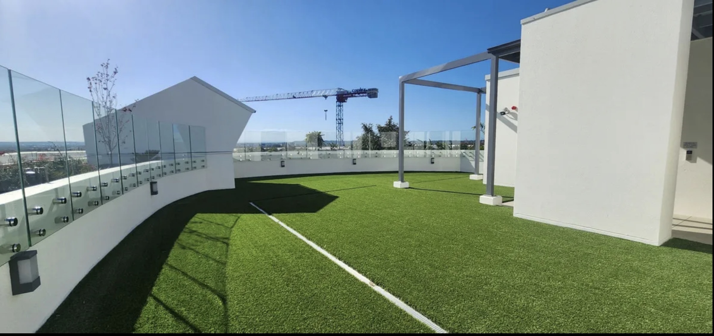 Rooftop artificial turf